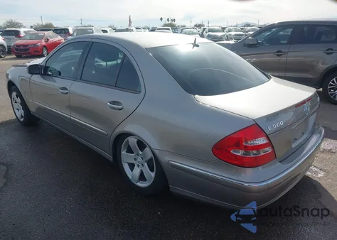 2006 Mercedes-Benz E 500 4Matic z USA, uszkodzony, nr VIN WDBUF83JX6X207674